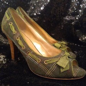 Steve Madden Heels- Peep toe